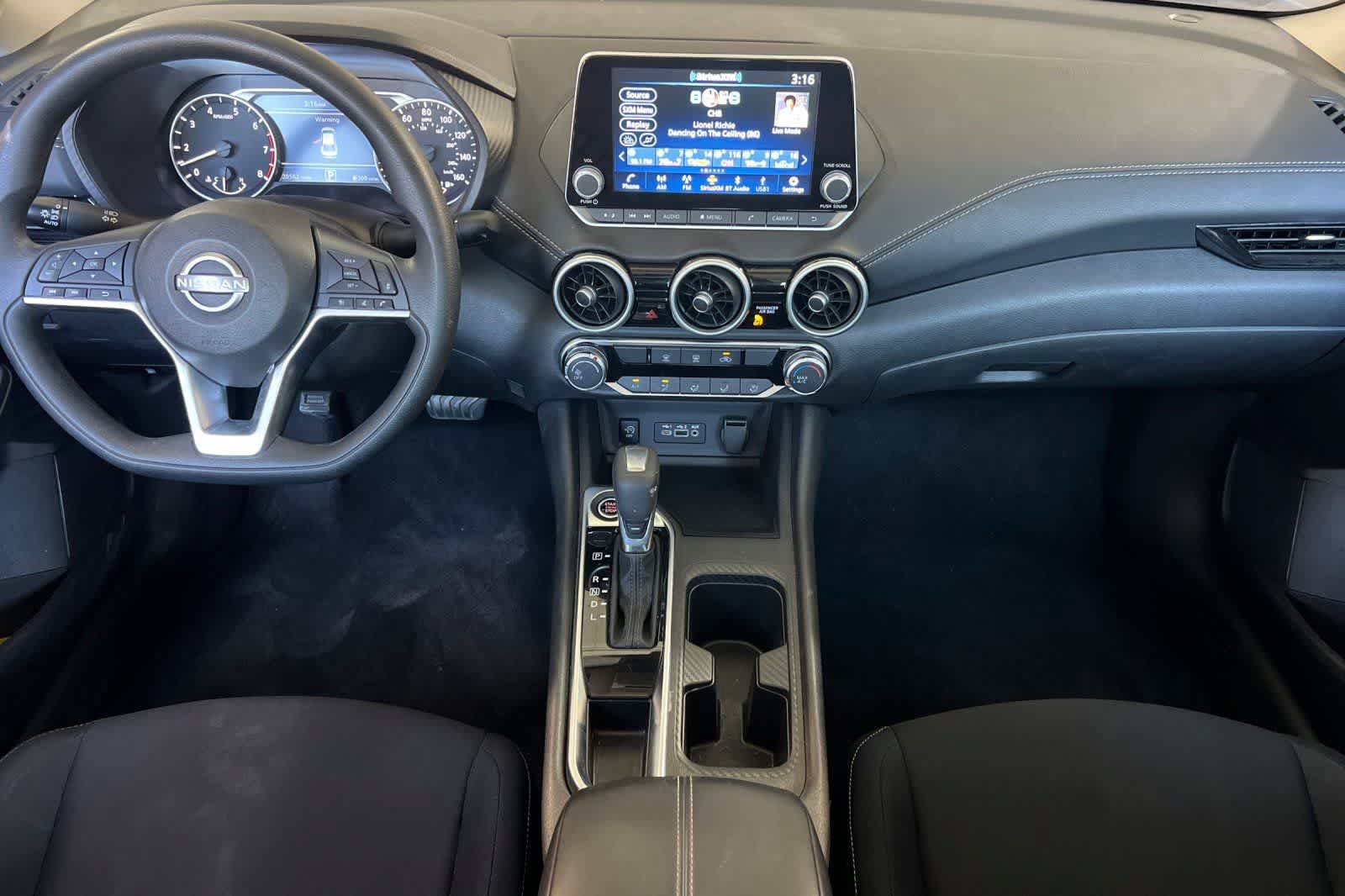 Used 2025 Nissan Sentra SV FWD image 4