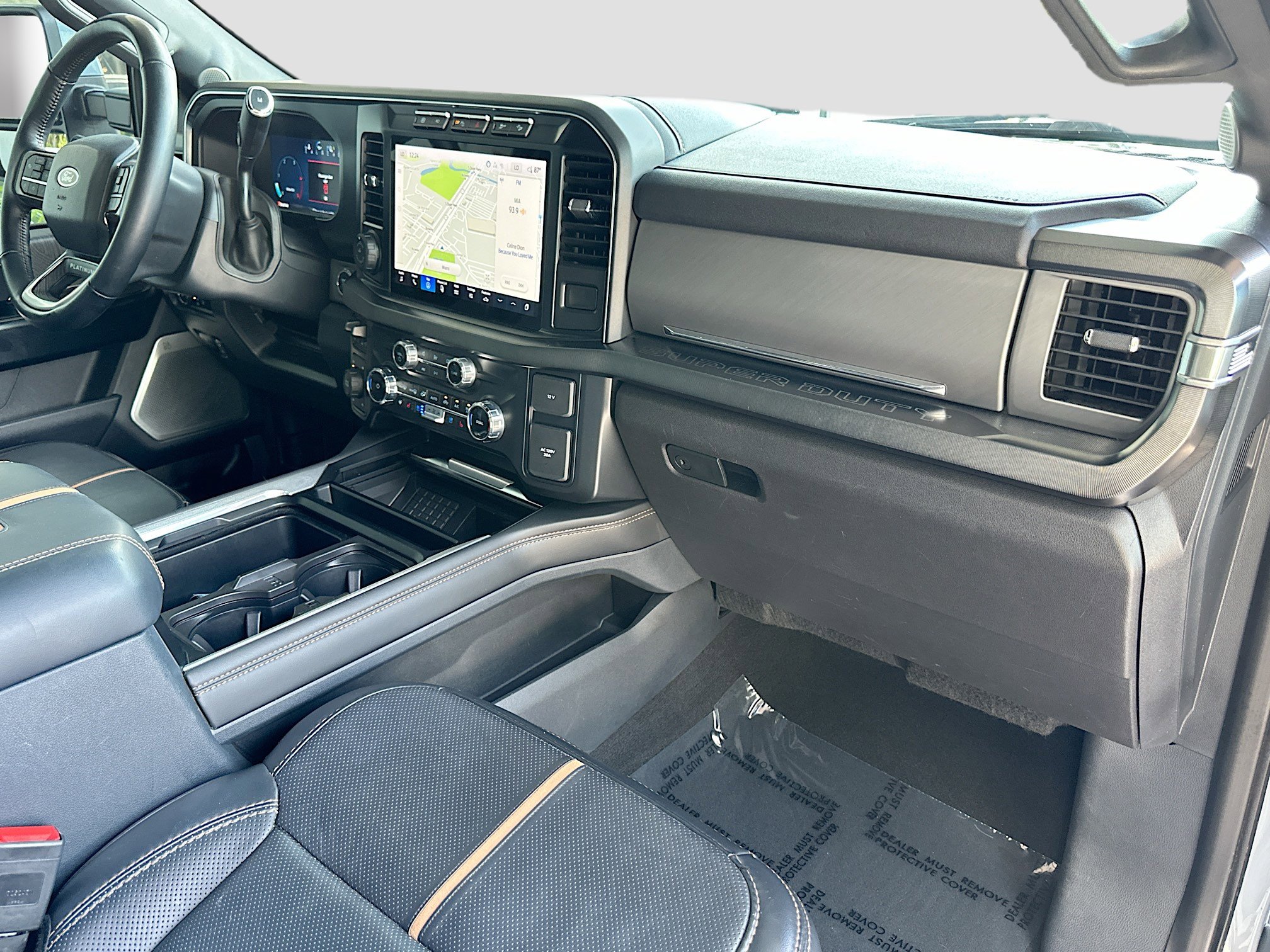 Used 2024 Ford F250 Platinum w/ FX4 Off-Road Package AWD/4WD image 31