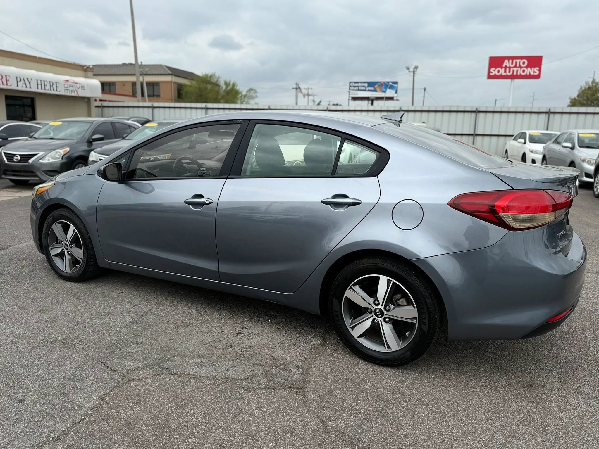Used 2018 Kia Forte S image 6