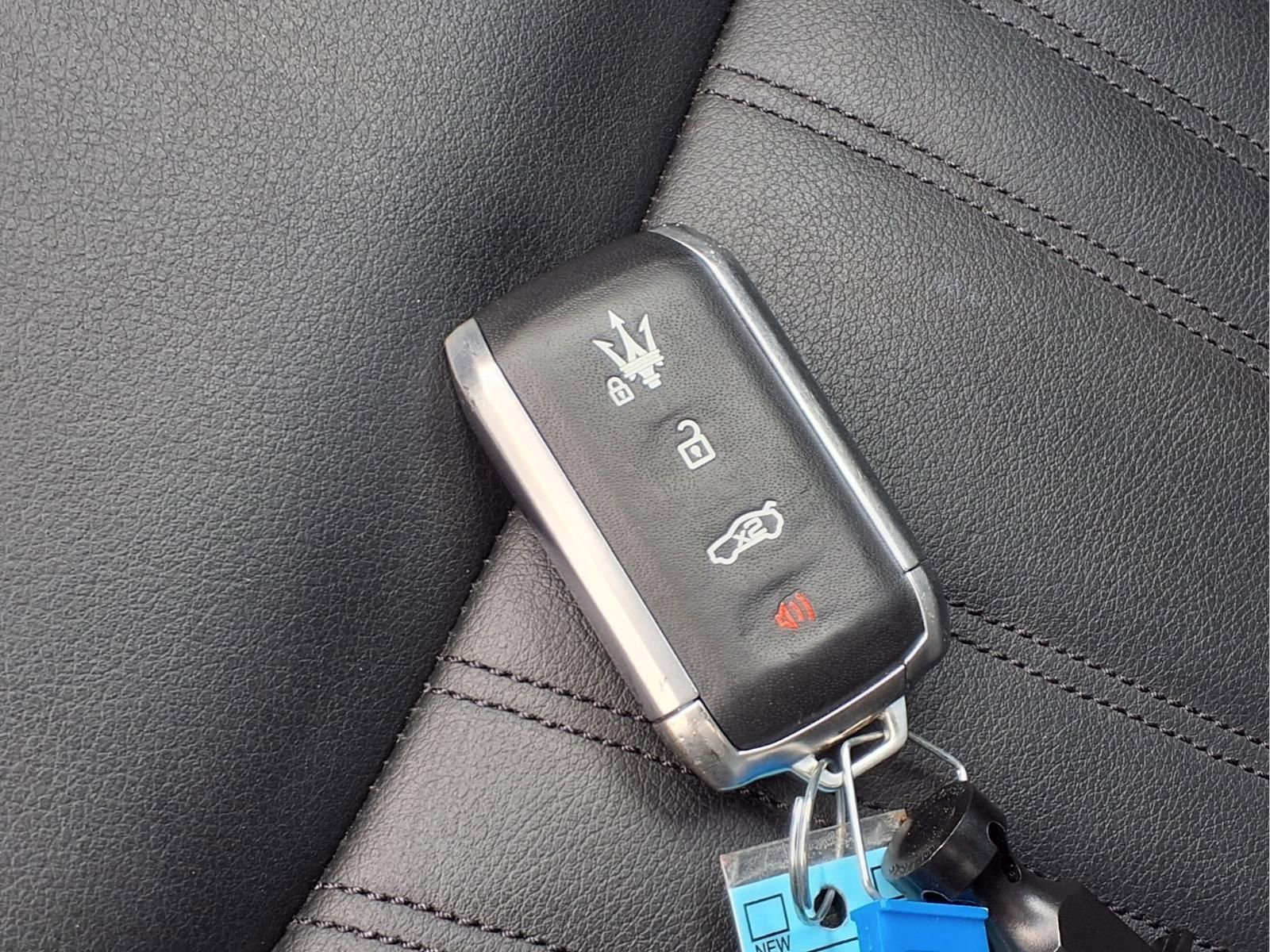 Used 2023 Maserati Grecale GT image 25