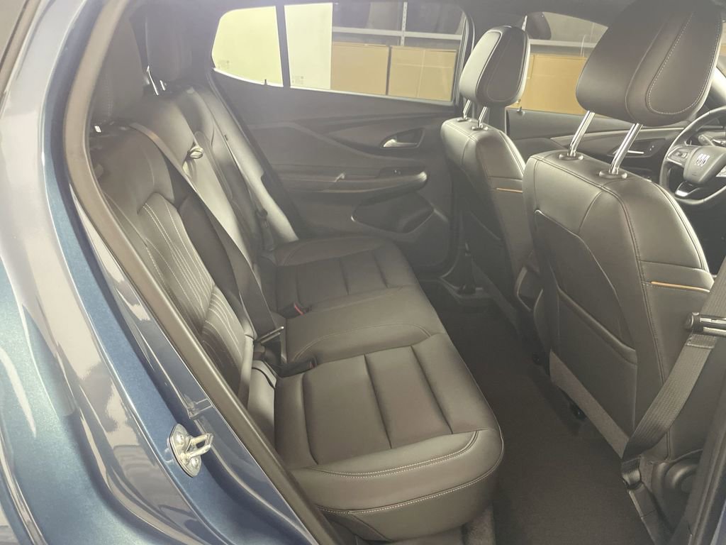 Used 2025 Buick Envista Avenir image 26