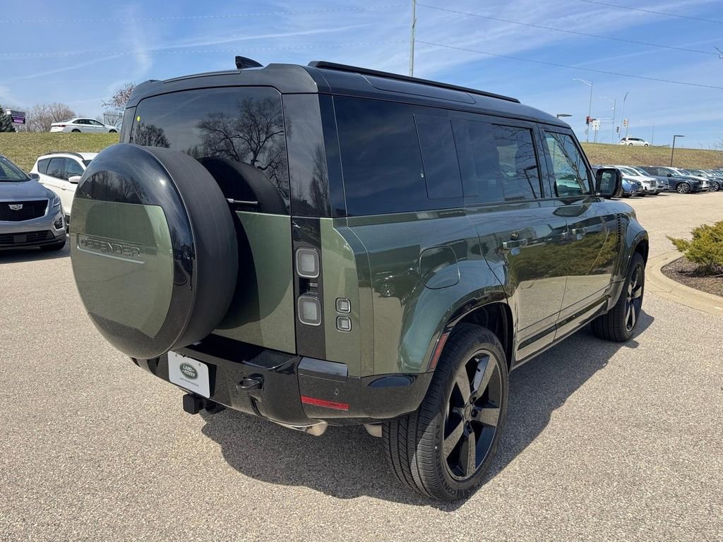 New 2026 Land Rover Defender 110 X-Dynamic SE AWD/4WD image 4