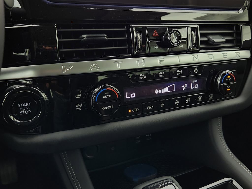 New 2026 Nissan Pathfinder Platinum image 22