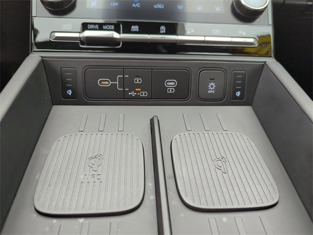 Used 2025 Hyundai Santa Fe Calligraphy image 31