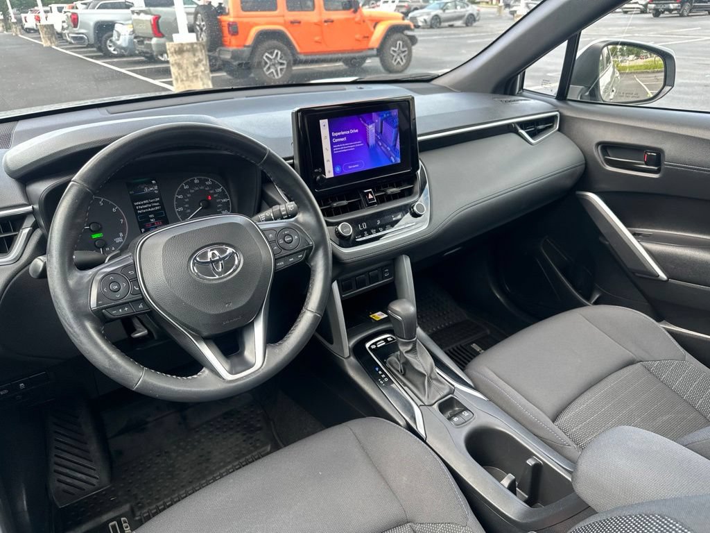 Certified 2023 Toyota Corolla Cross AWD Hybrid w/ Moonroof Package image 26