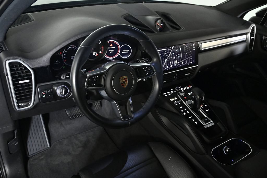 Certified 2023 Porsche Cayenne Platinum Edition AWD/4WD image 4