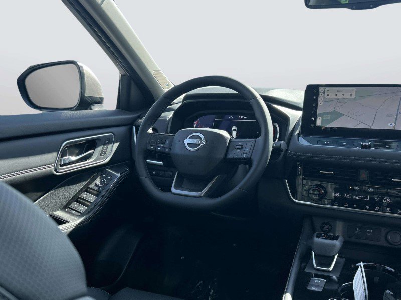 New 2026 Nissan Rogue Platinum w/ Platinum Premium Package image 18