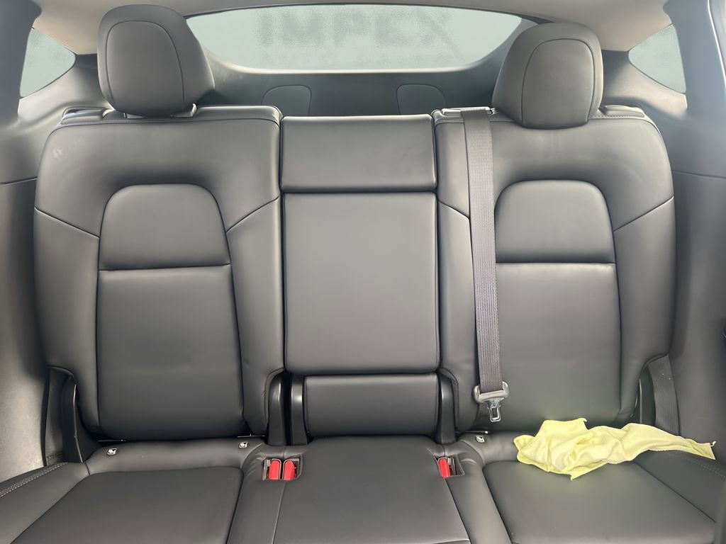 Used 2021 Tesla Model Y Long Range image 12