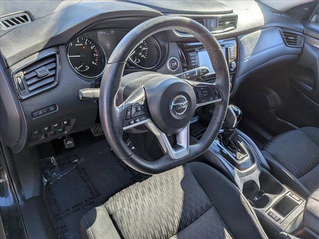 Used 2020 Nissan Rogue SV image 10