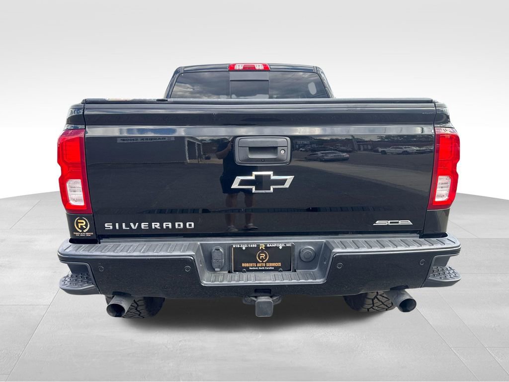 Used 2018 Chevrolet Silverado 1500 LTZ Z71 w/ LTZ Plus Package AWD/4WD image 4