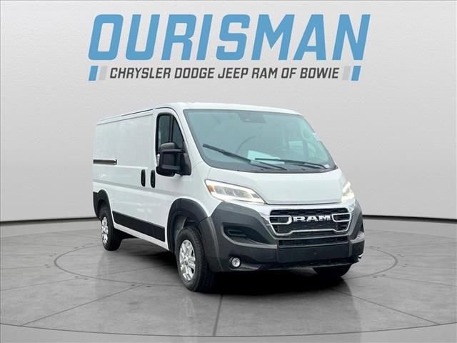 New 2025 RAM ProMaster 2500 w/ Quick Order Package 22G SLT