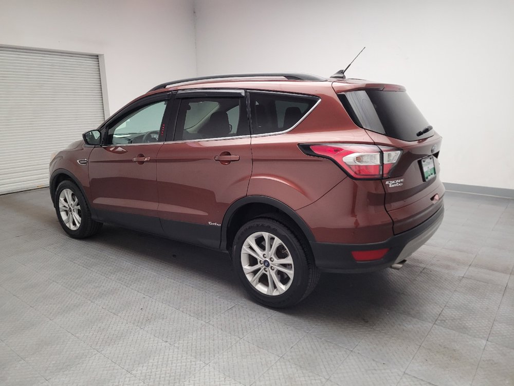 Used 2018 Ford Escape SE w/ SE Sync 3 Package FWD image 3