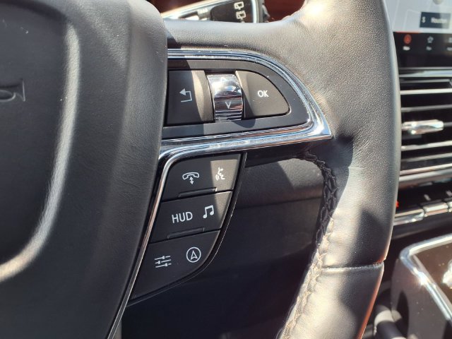Used 2023 Lincoln Navigator L Reserve AWD/4WD image 17