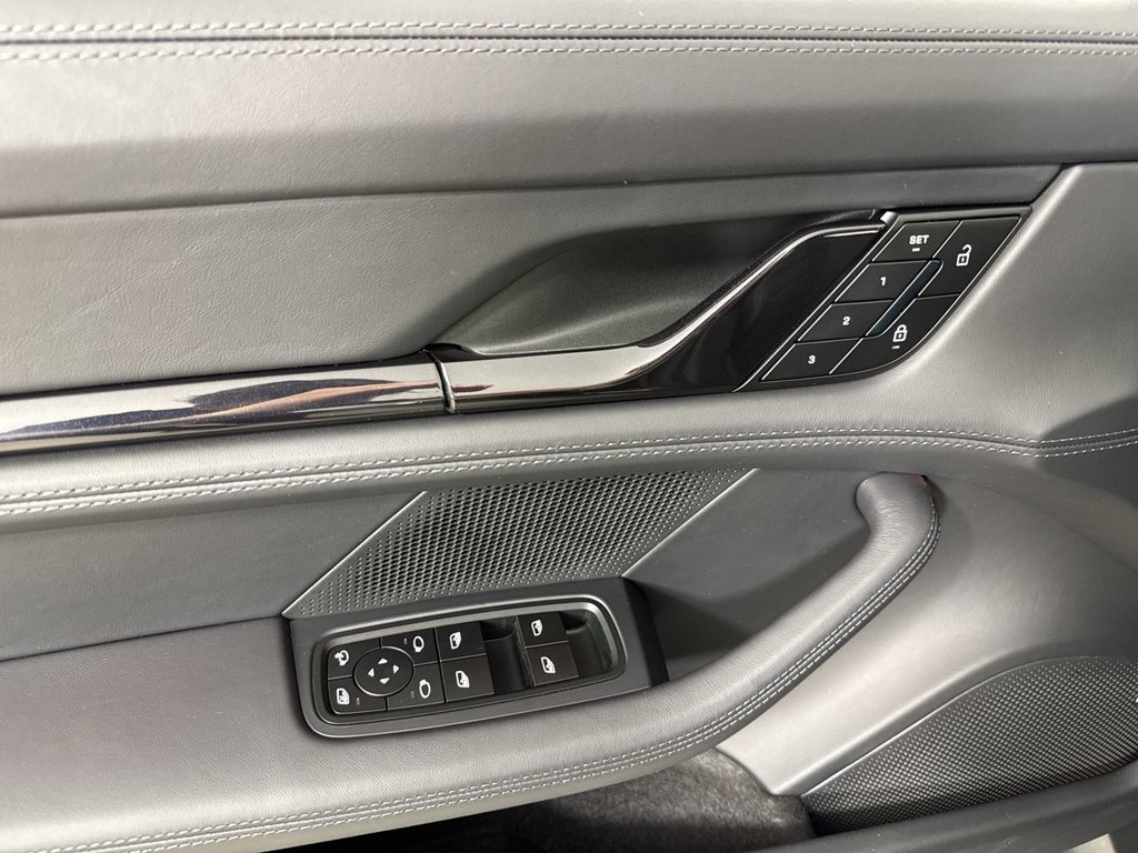 New 2026 Porsche Taycan AWD/4WD image 33