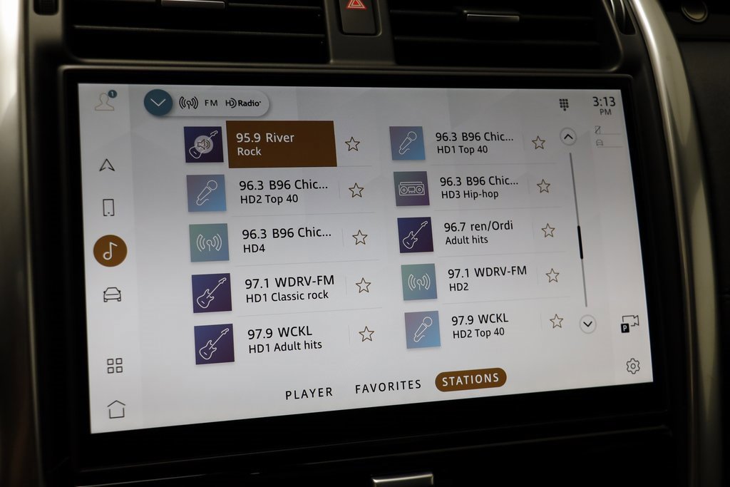 New 2025 Land Rover Discovery S image 10