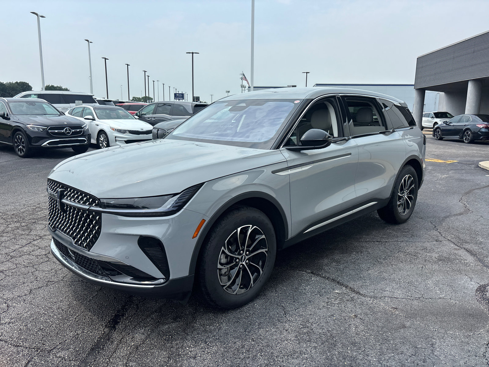 New 2026 Lincoln Nautilus Premier AWD/4WD image 3