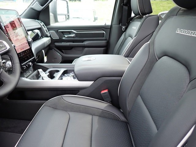 New 2025 RAM 1500 Laramie image 12