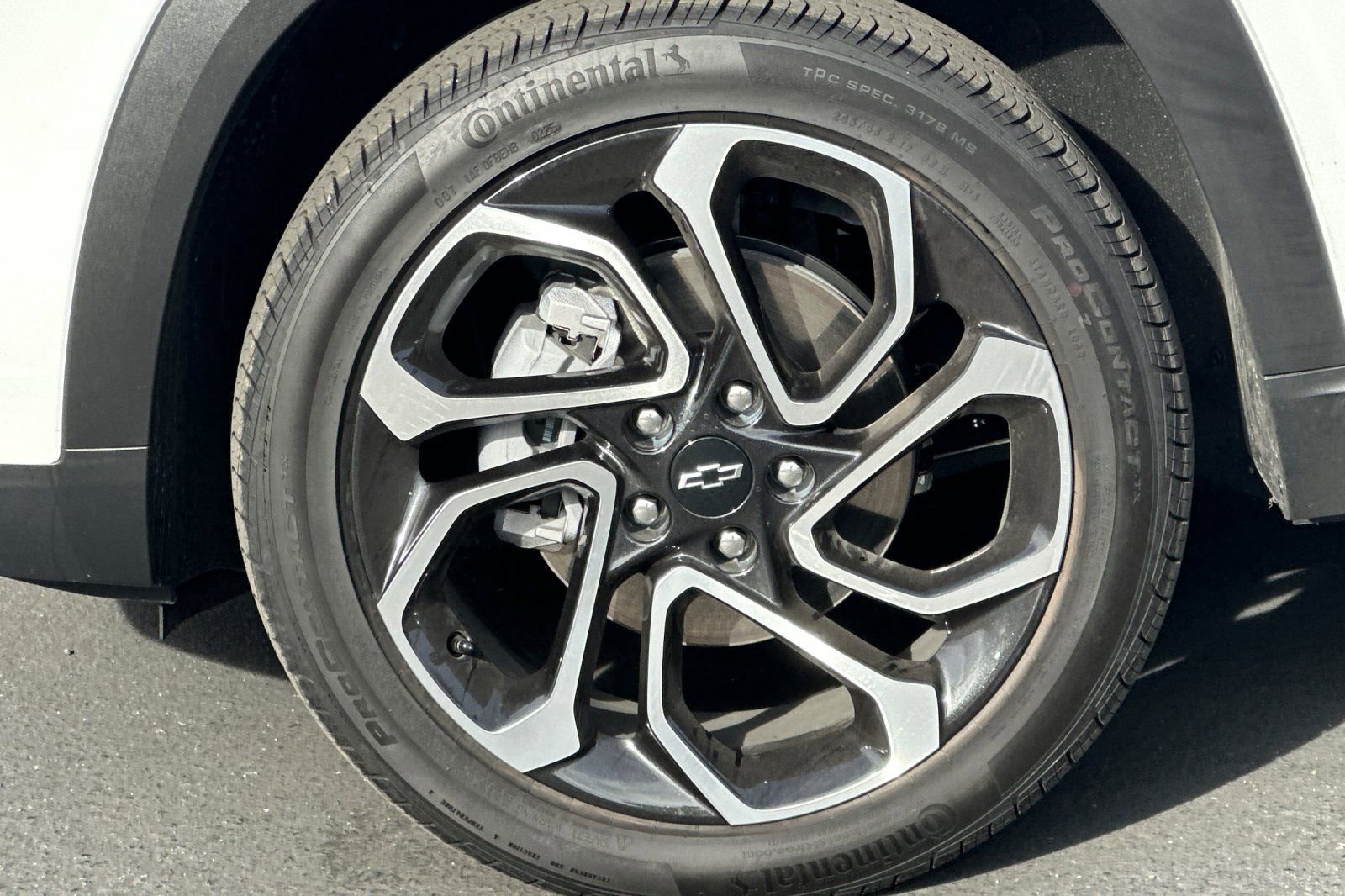 Used 2025 Chevrolet Trax RS w/ Driver Confidence Package image 43