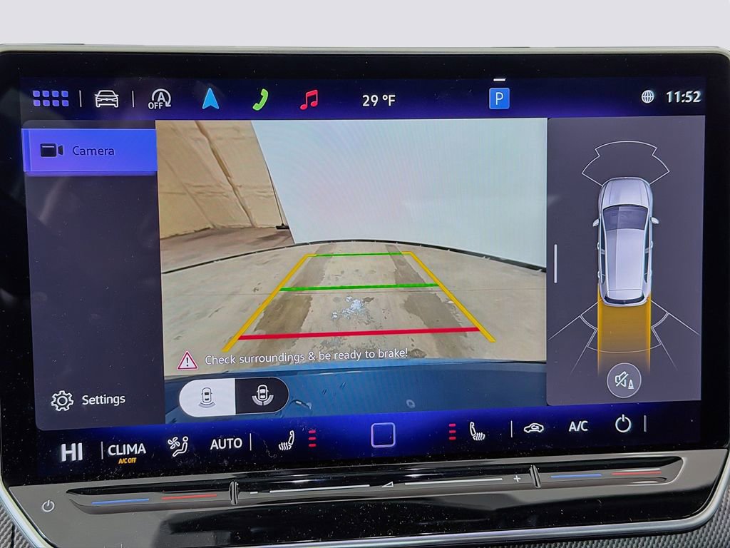 Used 2025 Volkswagen GTI SE image 33