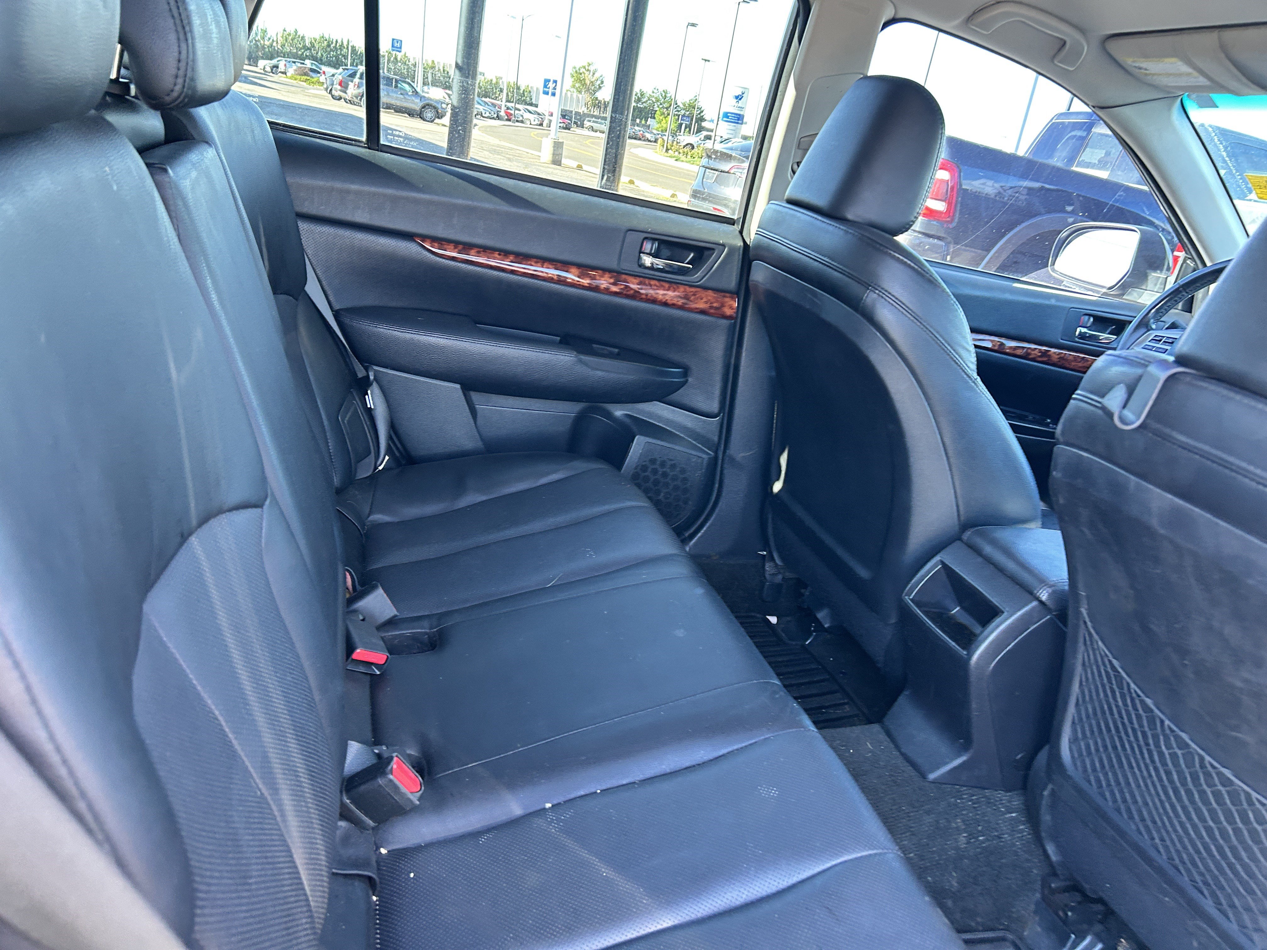 Used 2012 Subaru Outback 2.5i Limited w/ Popular Pkg 1B AWD/4WD image 11