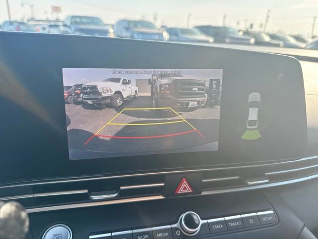 Used 2021 Hyundai Elantra Limited image 40