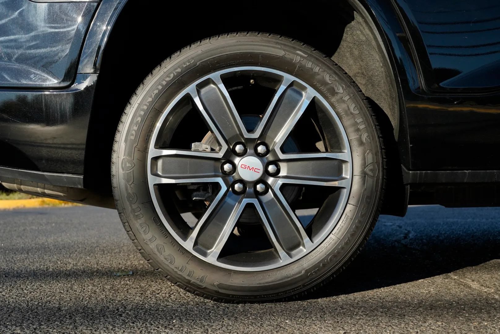 Used 2019 GMC Acadia Denali FWD image 16