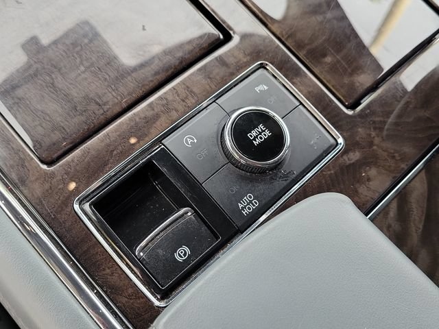 Used 2018 Lincoln Navigator L Reserve AWD/4WD image 30