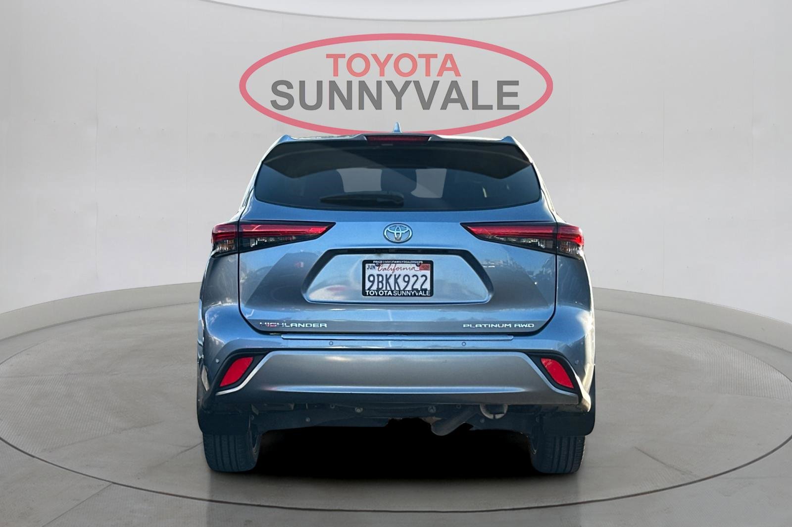 Certified 2022 Toyota Highlander Platinum image 9