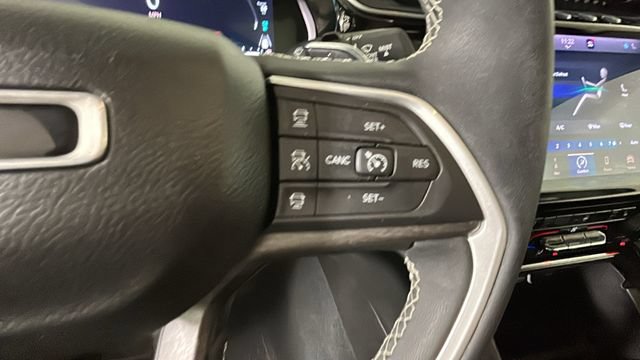 Used 2023 Jeep Grand Cherokee 4WD 4xe image 16