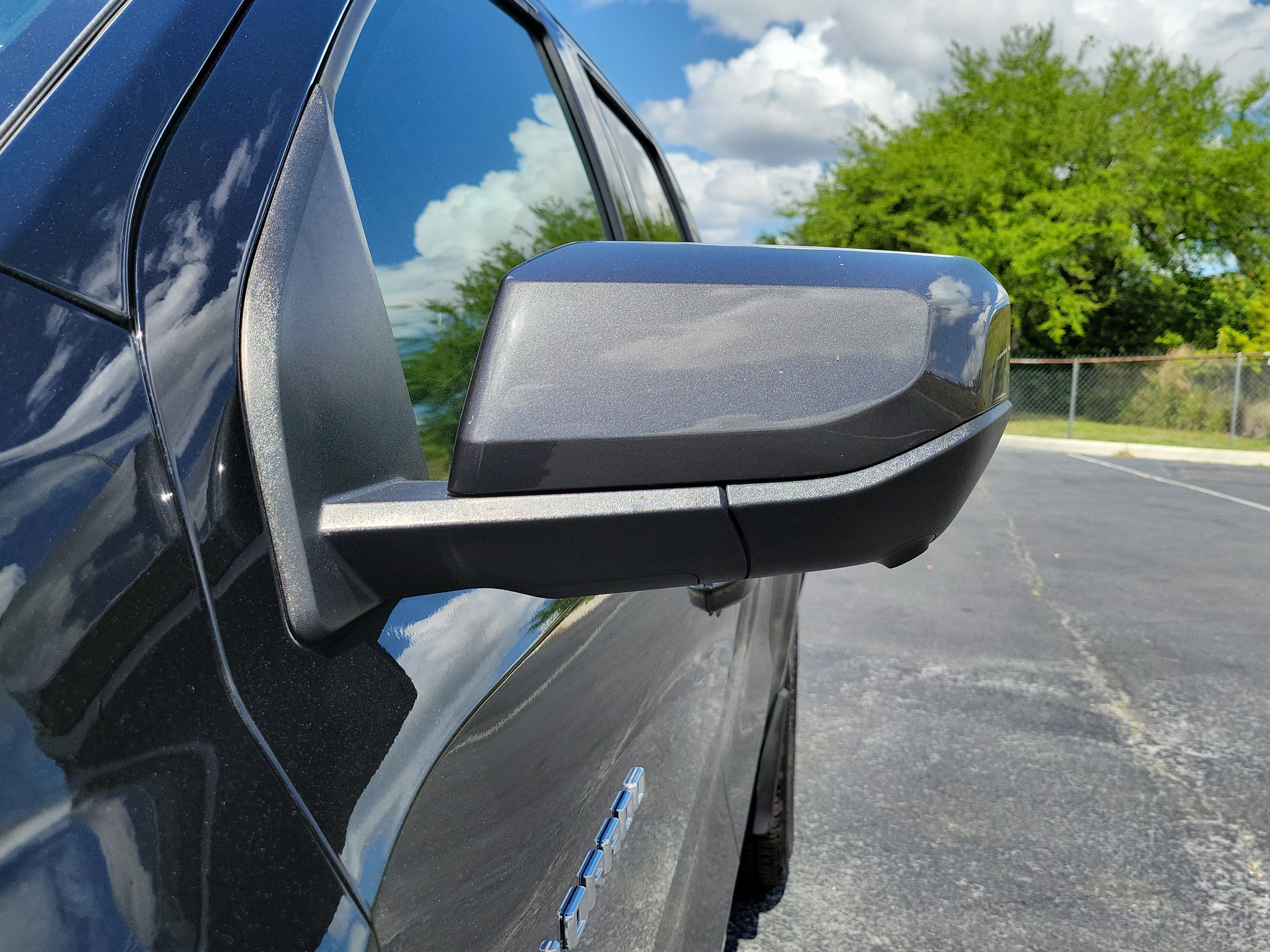 Used 2023 Chevrolet Colorado LT w/ LT Convenience Package II image 4