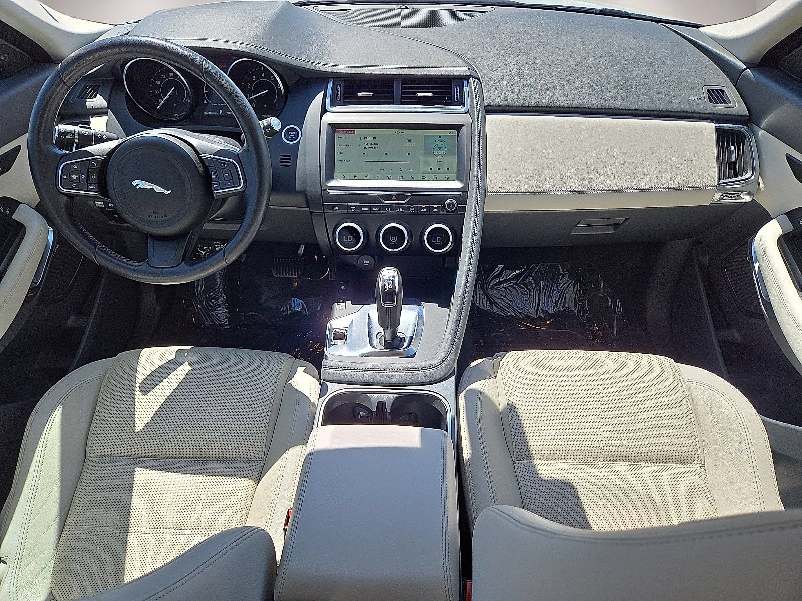 Used 2020 Jaguar E-PACE SE AWD/4WD image 18
