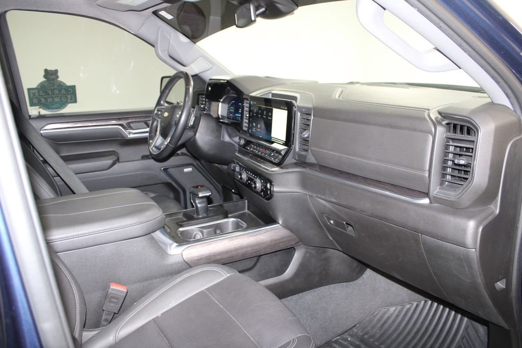 Used 2023 Chevrolet Silverado 1500 LTZ w/ LTZ Premium Package image 31