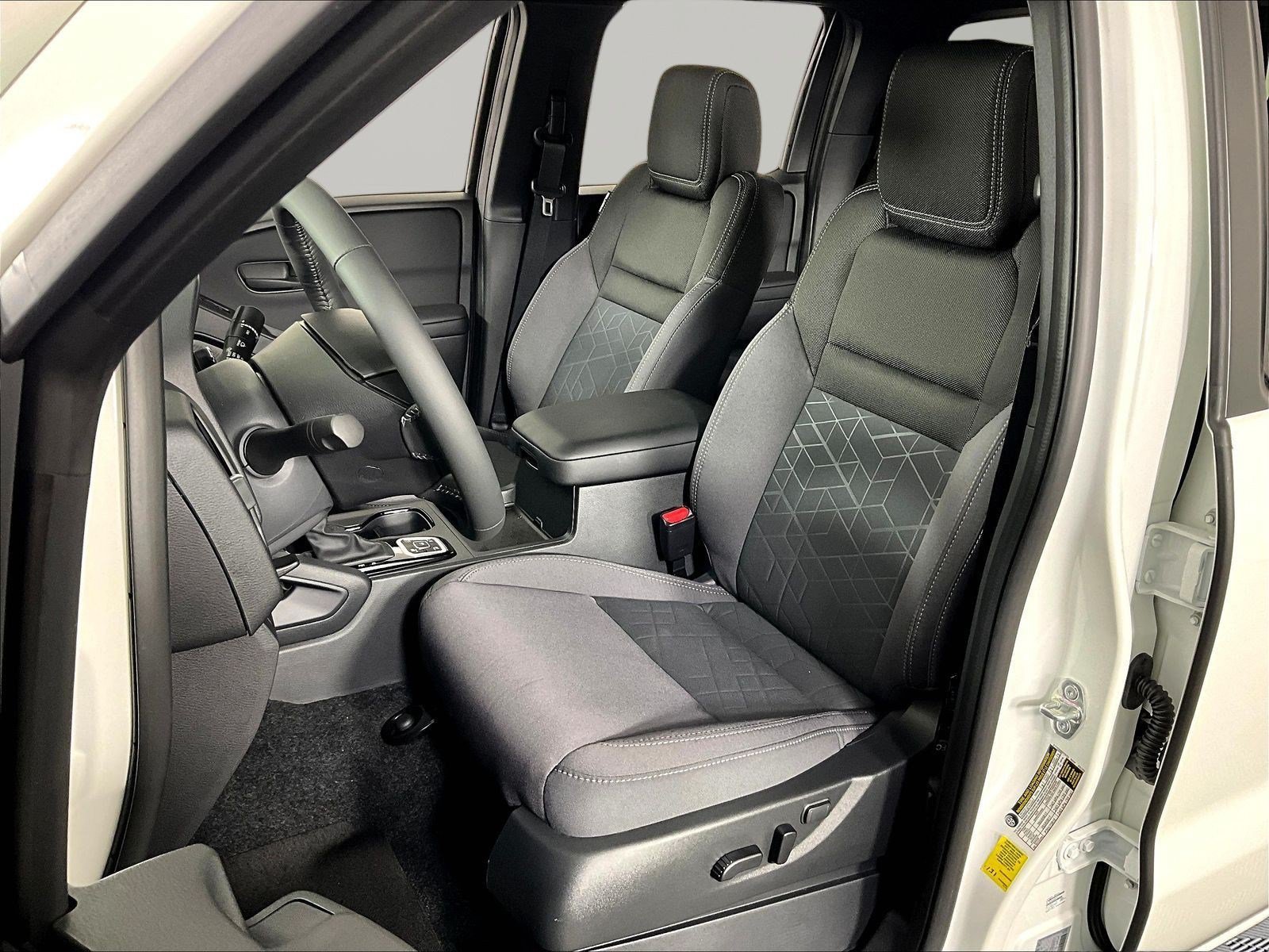 New 2026 Nissan Frontier SV w/ SV Convenience Package AWD/4WD image 16