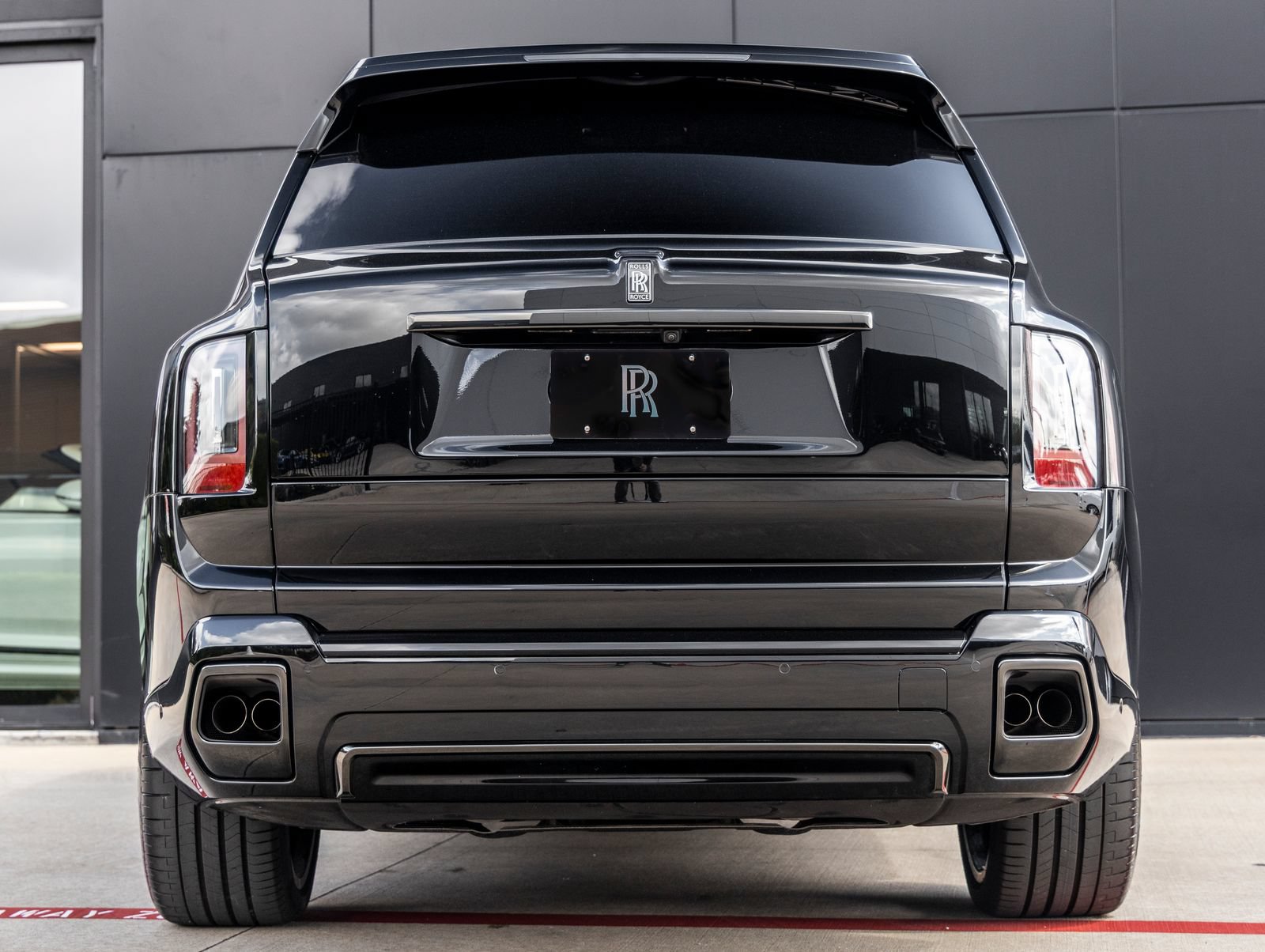 Used 2026 Rolls-Royce Cullinan Black Badge AWD/4WD image 10