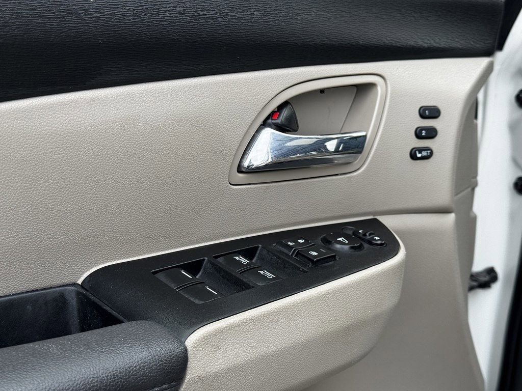 Used 2015 Honda Odyssey Touring image 11