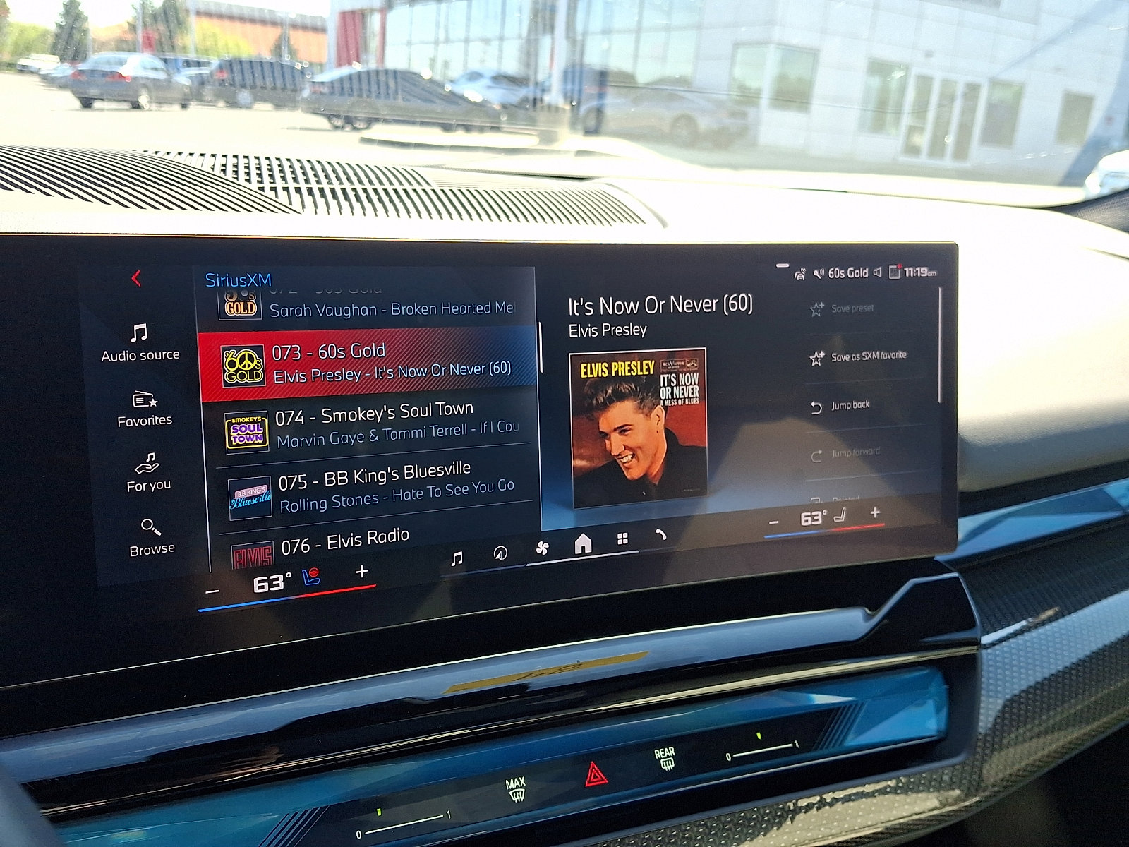 Used 2024 BMW i5 M60 w/ Premium Package image 18