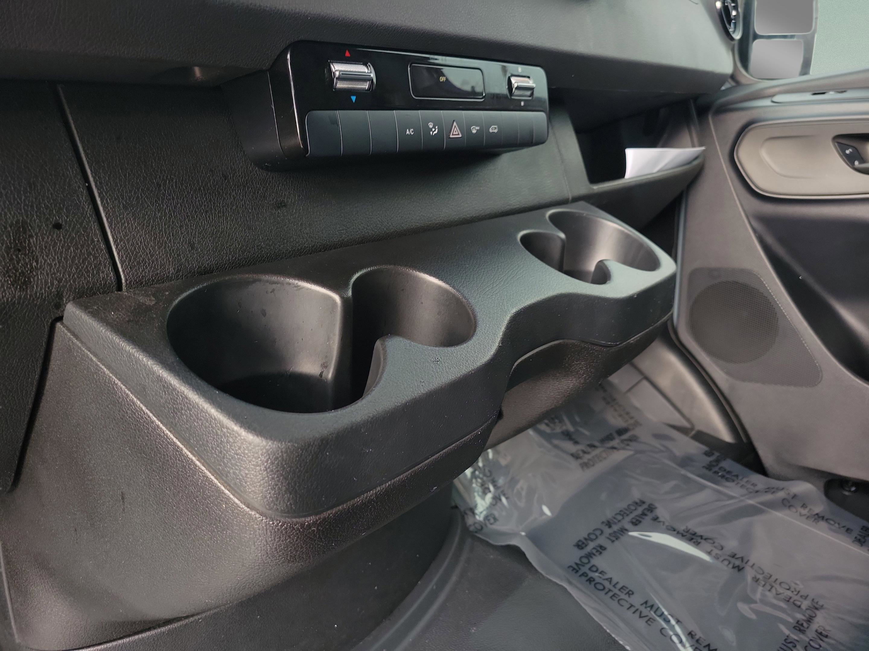 Used 2024 Mercedes-Benz Sprinter 2500 image 25