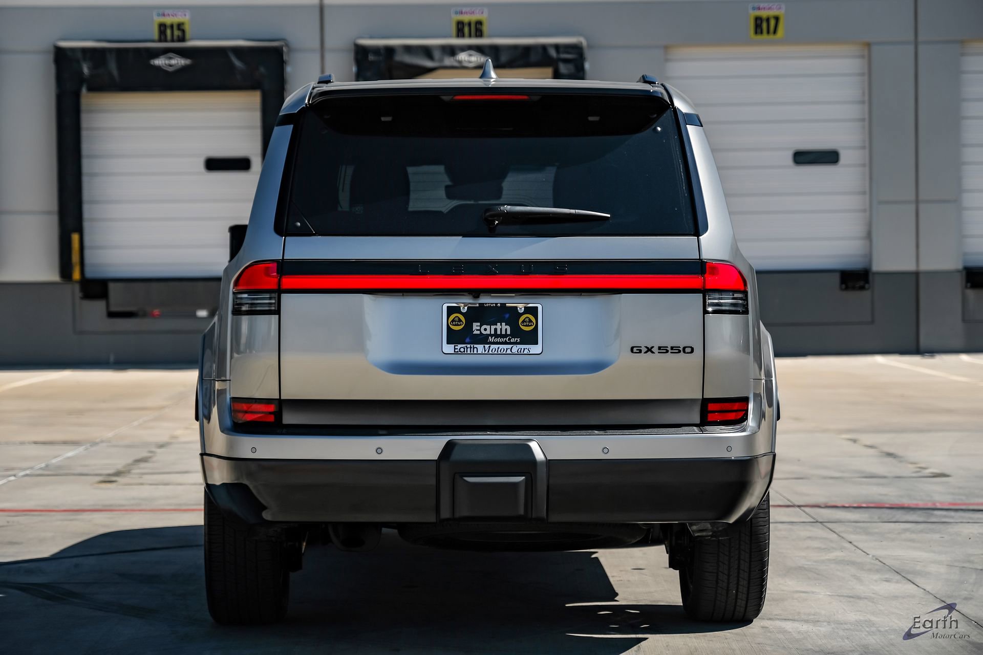 Used 2025 Lexus GX 550 550 Luxury+ HUD Traffic LIFTED w/ Accessory Package (2T) image 12