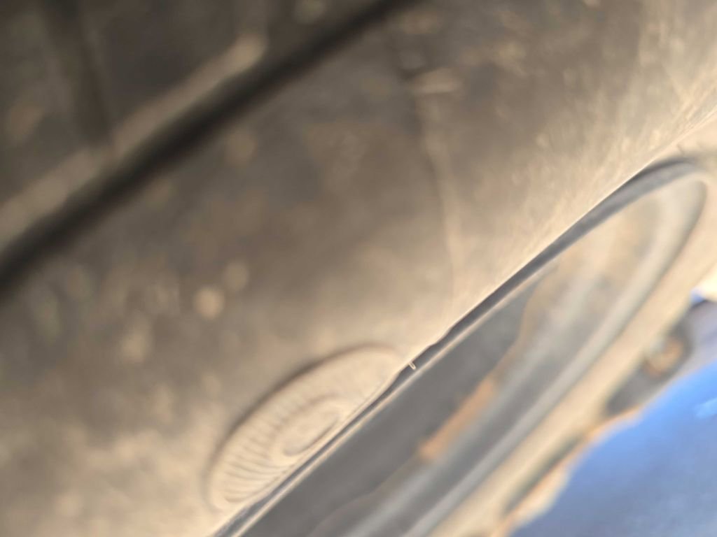 Used 2013 Kia Sorento LX image 29