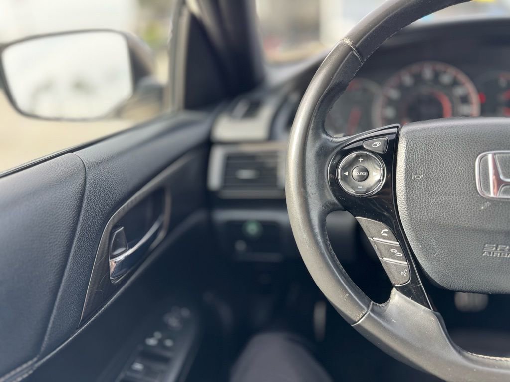 Used 2016 Honda Accord Sport image 7