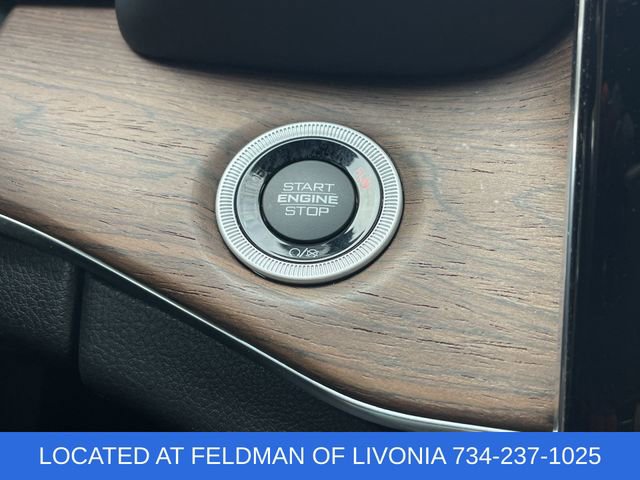 Used 2023 Jeep Grand Cherokee Summit w/ Luxury Tech Group V image 17