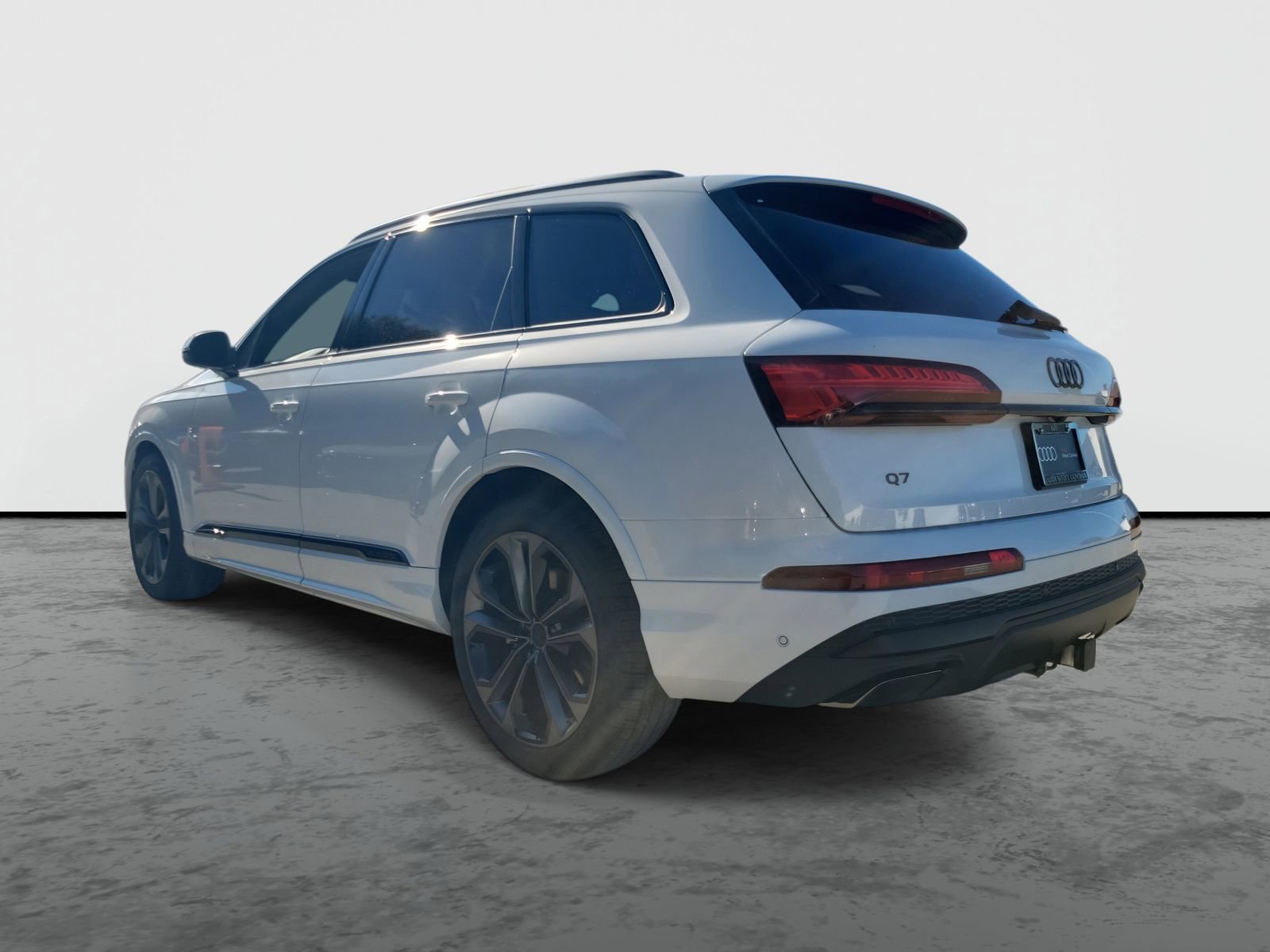 New 2026 Audi Q7 3.0T Premium Plus AWD/4WD image 3