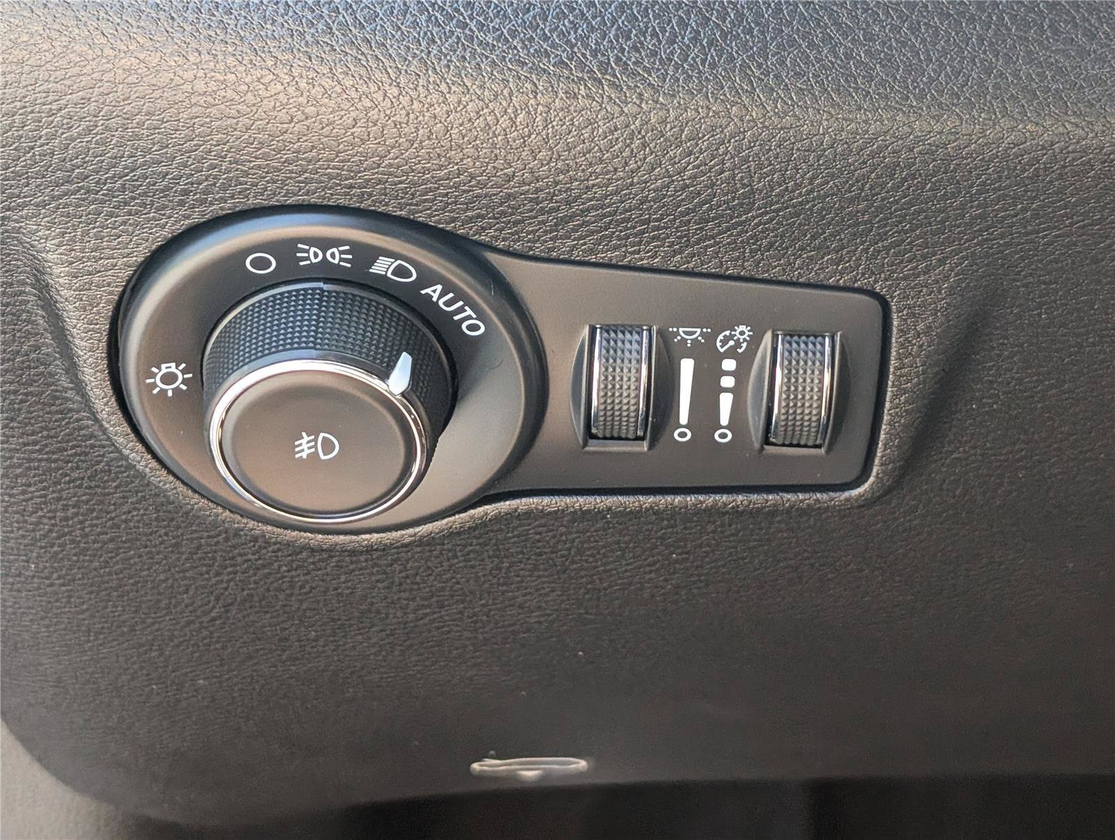 Used 2022 Jeep Compass Latitude AWD/4WD image 20