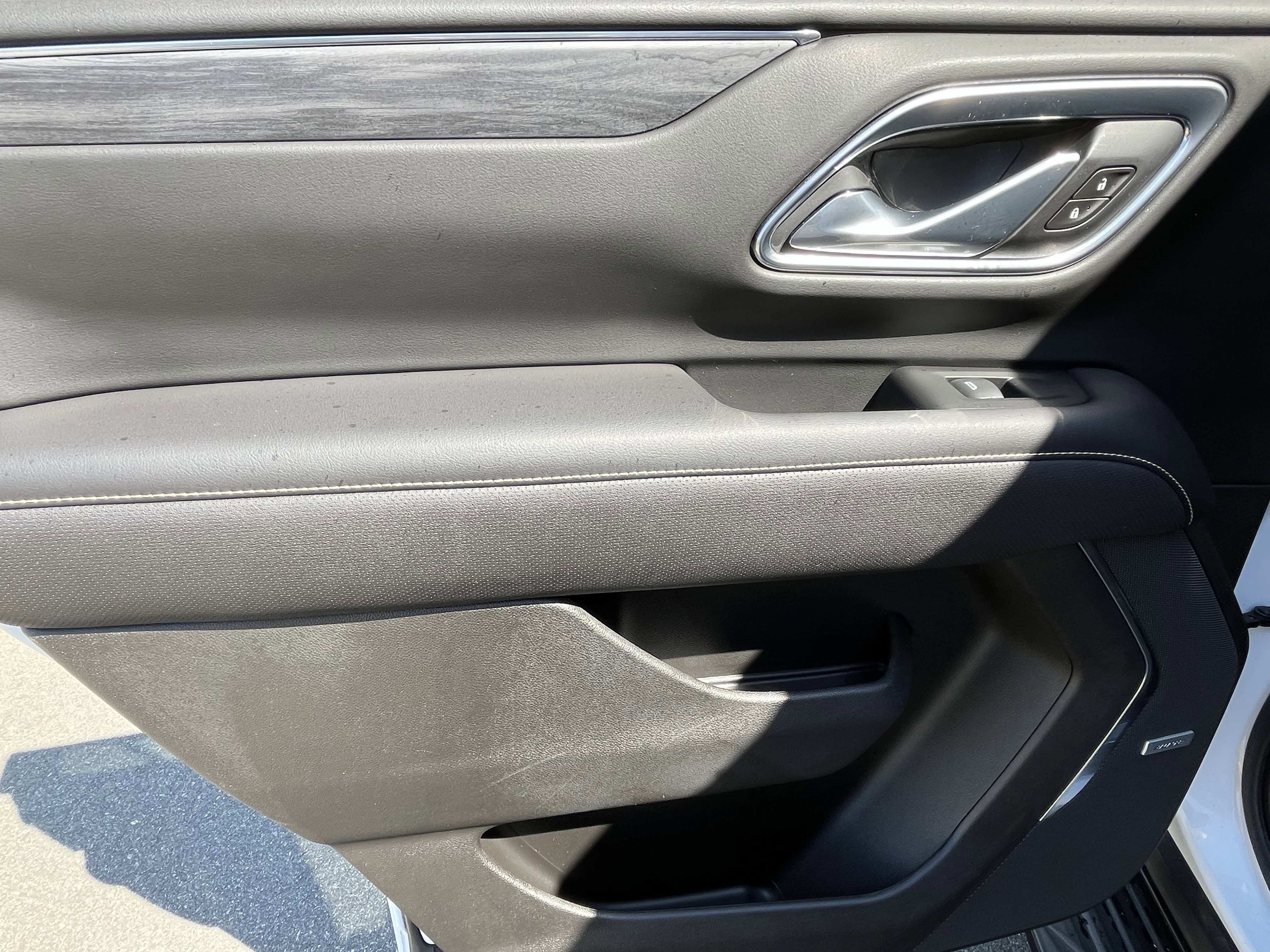 Used 2021 GMC Yukon SLT w/ SLT Luxury Plus Package image 28