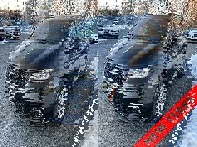 Certified 2022 Chrysler Pacifica Touring-L image 4