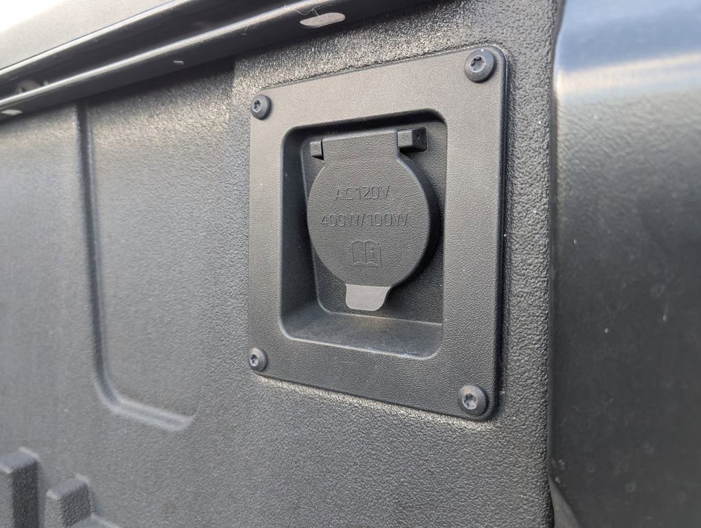 Used 2023 Toyota Tundra Limited w/ Power Package image 35