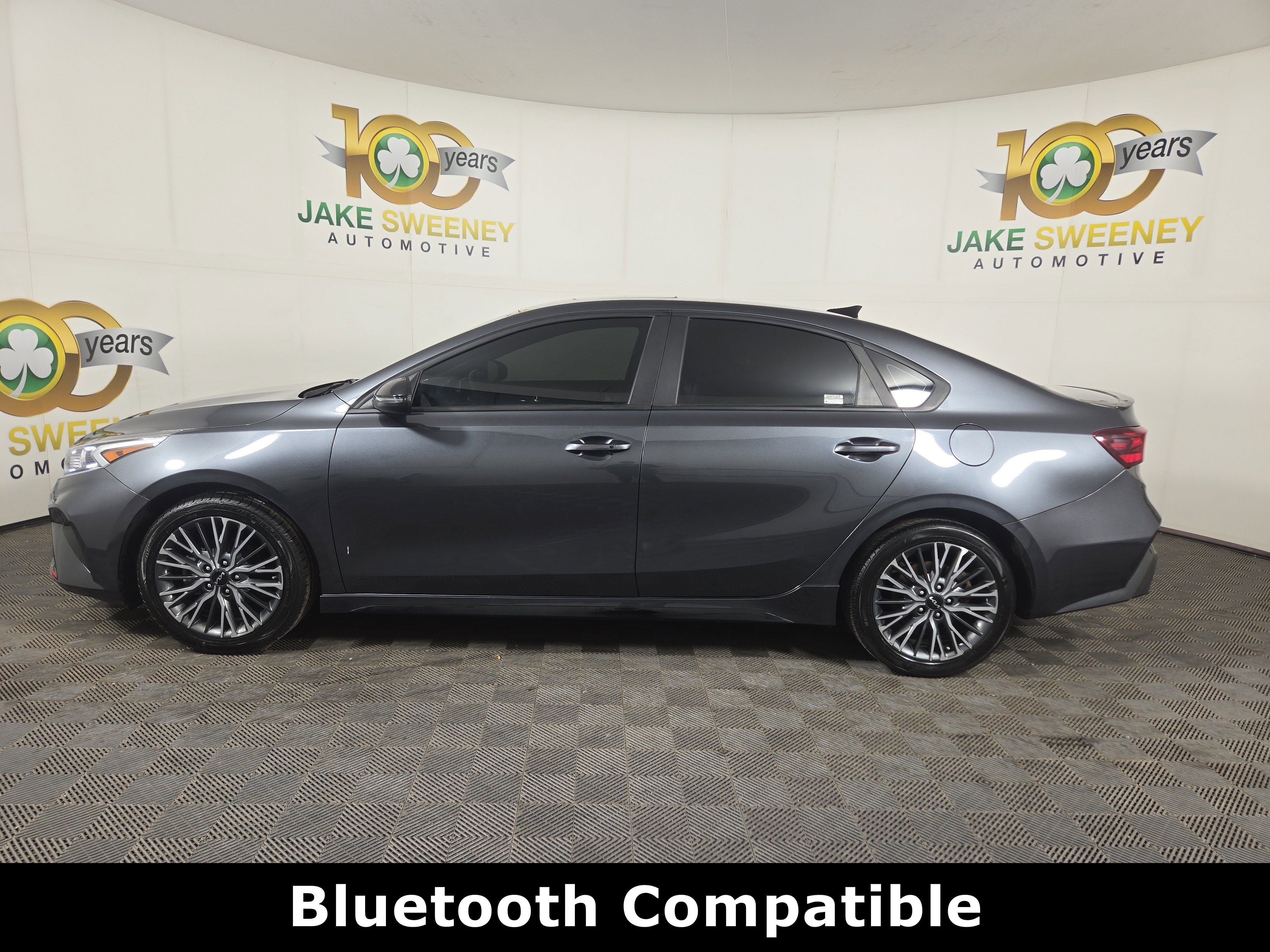 Used 2023 Kia Forte GT-Line w/ GT-Line Premium Package image 4