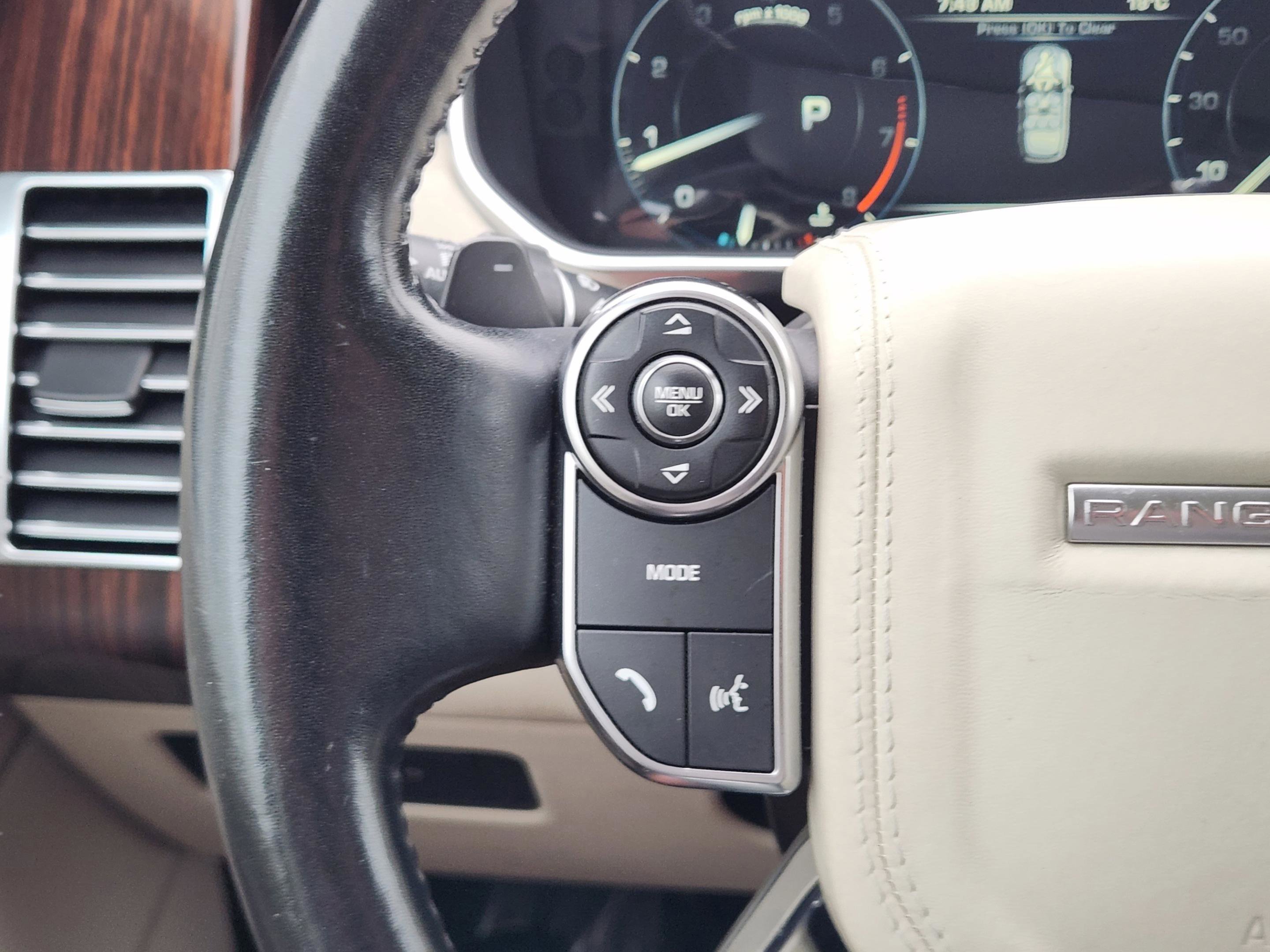 Used 2016 Land Rover Range Rover HSE AWD/4WD image 23