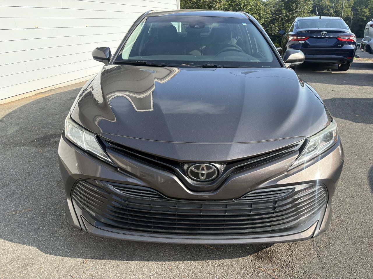 Used 2019 Toyota Camry LE FWD image 8