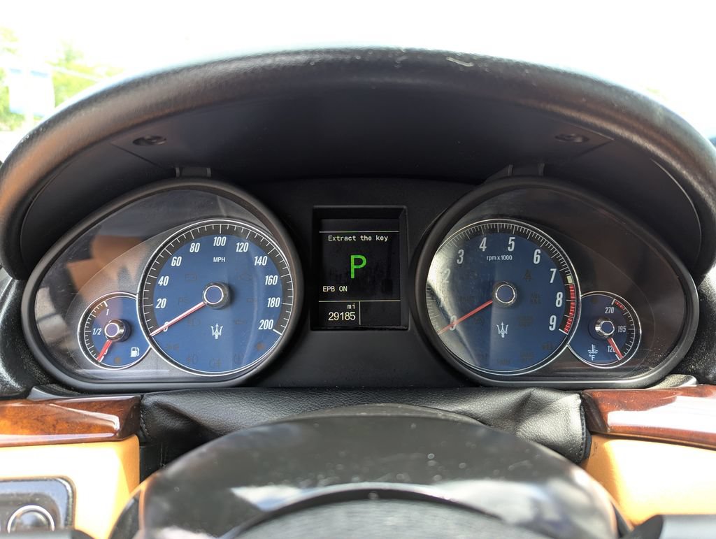 Used 2011 Maserati GranTurismo Convertible RWD image 17